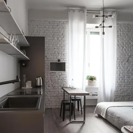 Ca Bela - Lambrate Flat 1 * Милан